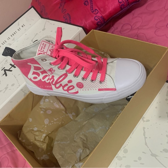 New BARBIE fashion sneakers - Picture 3 of 8